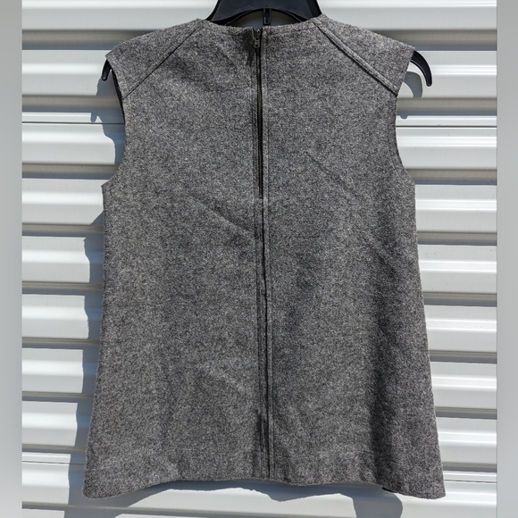 Madewell sleeveless gray top with side zippers - Picture 6 of 9